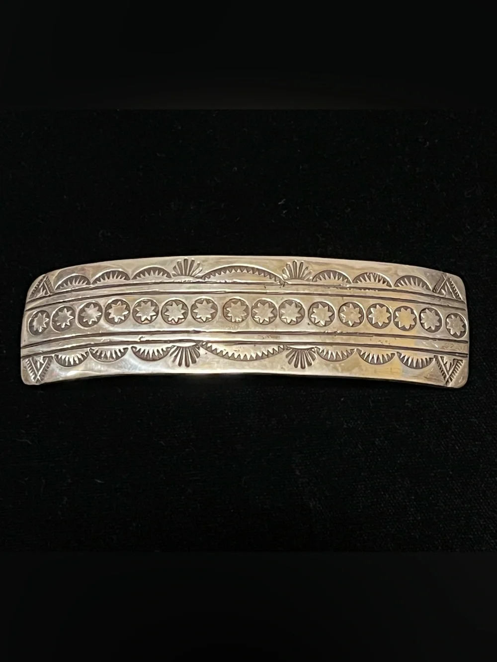 WOMEN’S STERLING SILVER BARRETTE HAIR CLIP.
